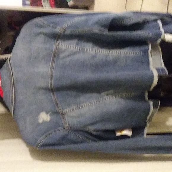 Short Jean Jacket - Picture 2 of 4
